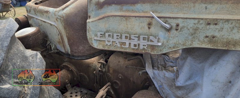Fordson Major Tractor Petrol/Kero - photo 8