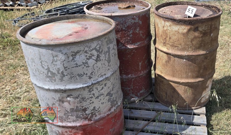 3x H/Duty 44gal drums (2x Galv.)