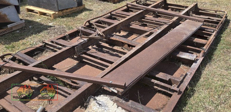 Solid Steel Truck Tray with Checkerplate Deck (15ft x 7'10") - photo 5