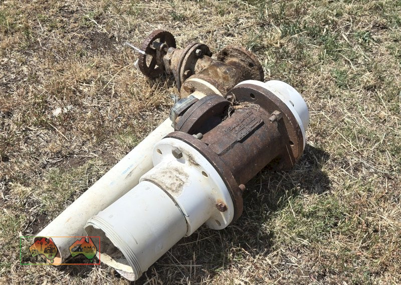 Gate Valve & Water Meter - photo 3