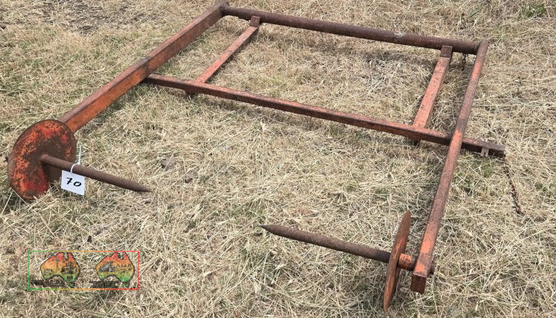 Hay Roll Feedout Spikes - photo 2