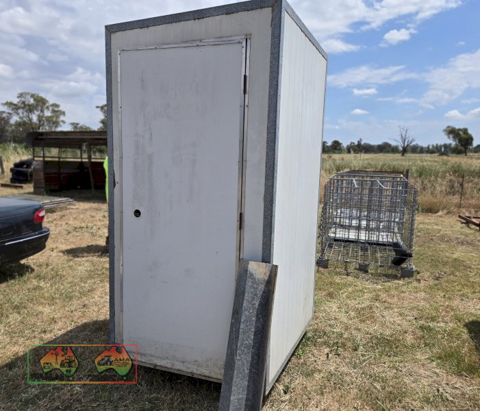 Butcher's Coolroom (4' x 4' x 7'6" H) - photo 4