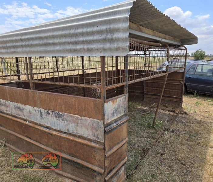 Crate / Calf Pen (13'4" x 7'7")