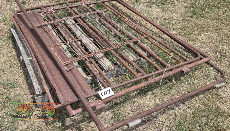 Assorted Gate Frames - photo 2
