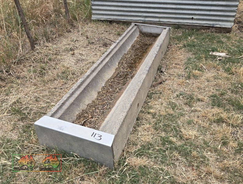 8ft Concrete Feed Trough - photo 2