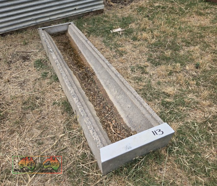 8ft Concrete Feed Trough - photo 3