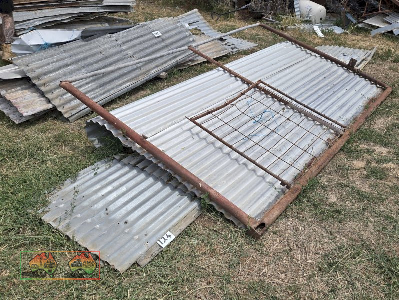 Corrugated Iron & Door Frame - photo 2