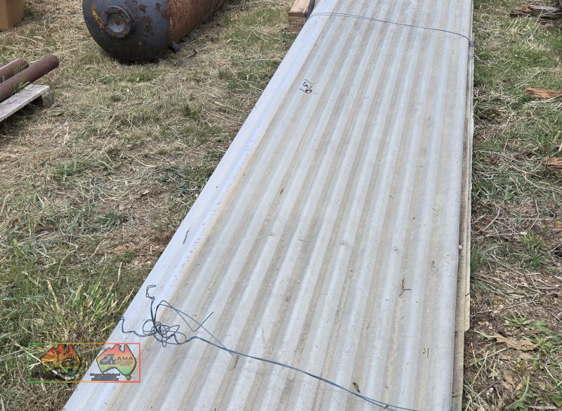 11x Corrugated iron & 3x Skylight Sheets - photo 2