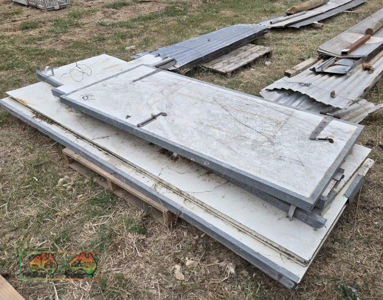 Assorted Coolroom Panels (2 Piles) - photo 3