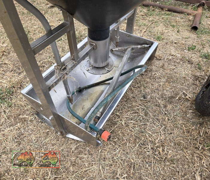 Pig Feeder Trough with Watering Nipples - photo 3