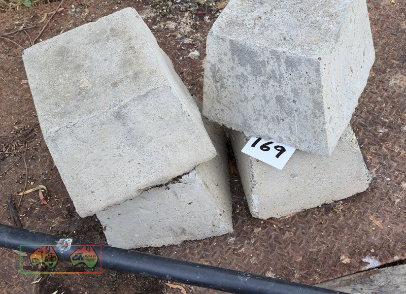 4x Concrete Support Blocks - photo 2