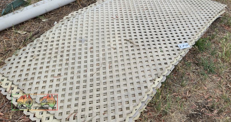 Pallet of Plastic Lattice - photo 2