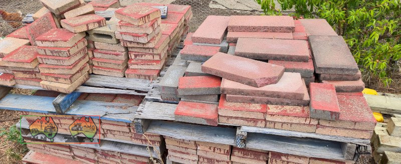 6x Pallets of Cement Pavers - photo 5