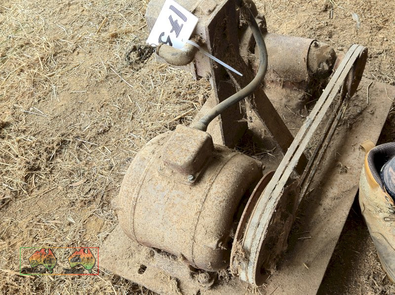Older Style Electric Pump - photo 2