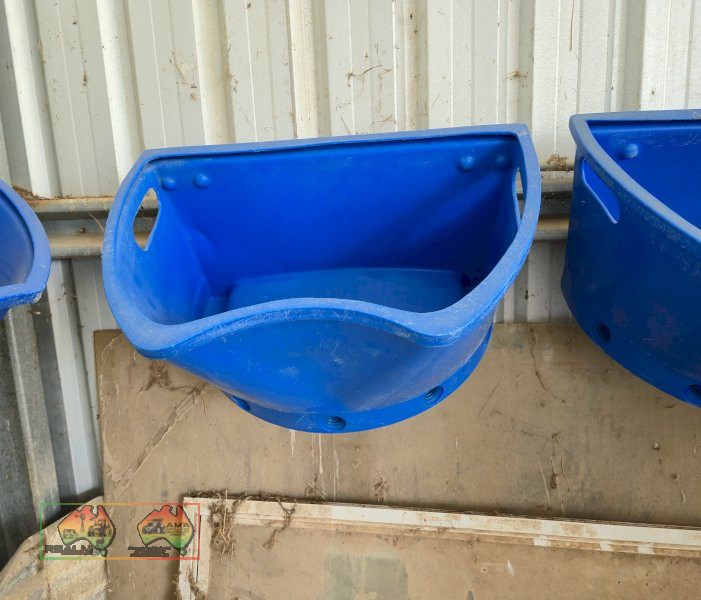 6 Unit Calf Milk Feeder