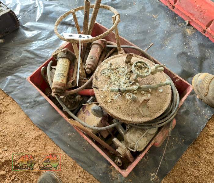 W/shop Sundries - photo 2