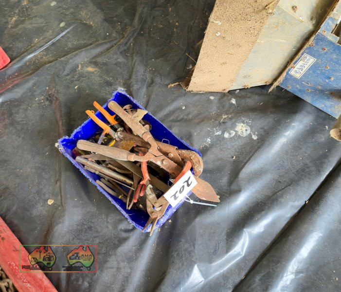 Hedge Trimmers & Tools - photo 3