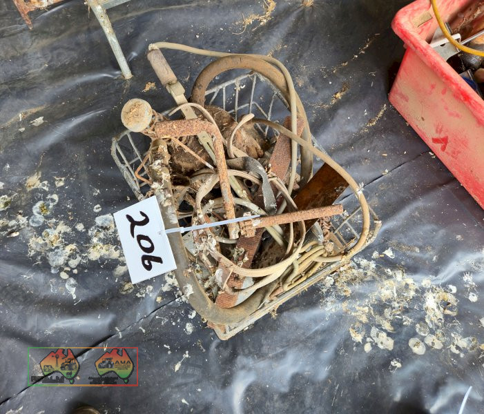 Crate of Sundries - photo 2