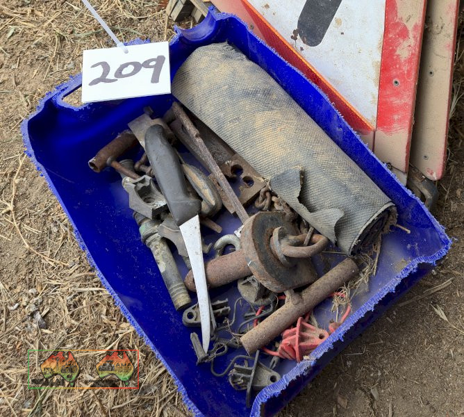 Tub of Sundries - photo 2