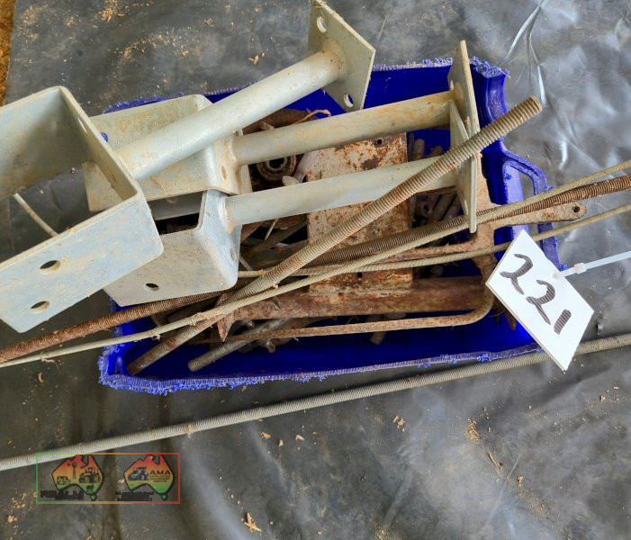 Shed Stirrups & Sundries - photo 2