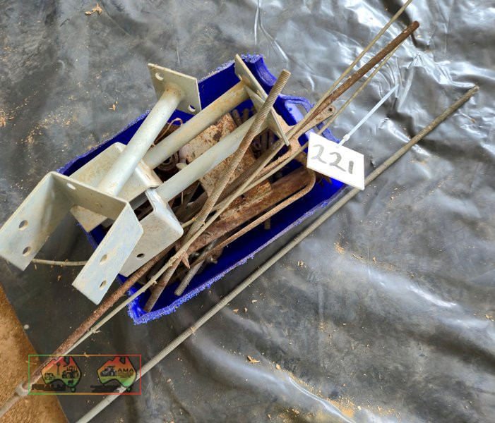 Shed Stirrups & Sundries