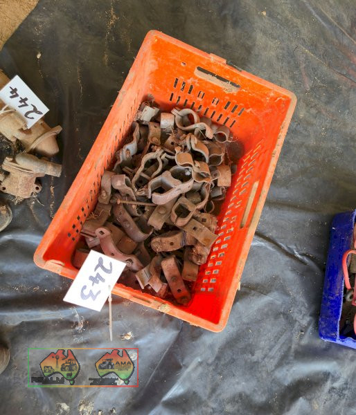 Fence/Pipe Brackets - photo 3