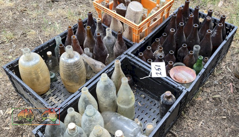4x Crates of Bottles - photo 3