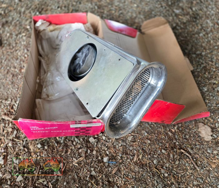 Intake Scoop to suit Quadrajet Carby - photo 4