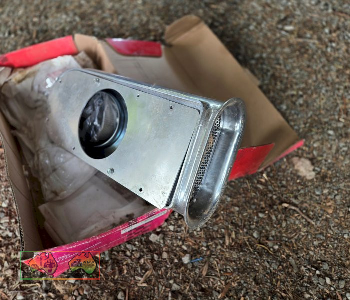 Intake Scoop to suit Quadrajet Carby - photo 2
