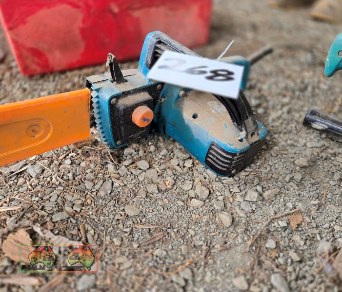 Makita electric Chainsaw - photo 3