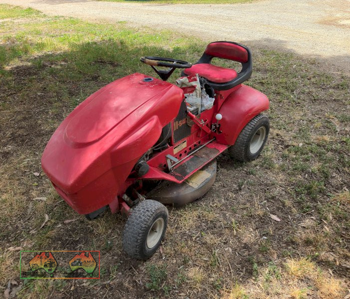 Cox Ride-on Mower - photo 3