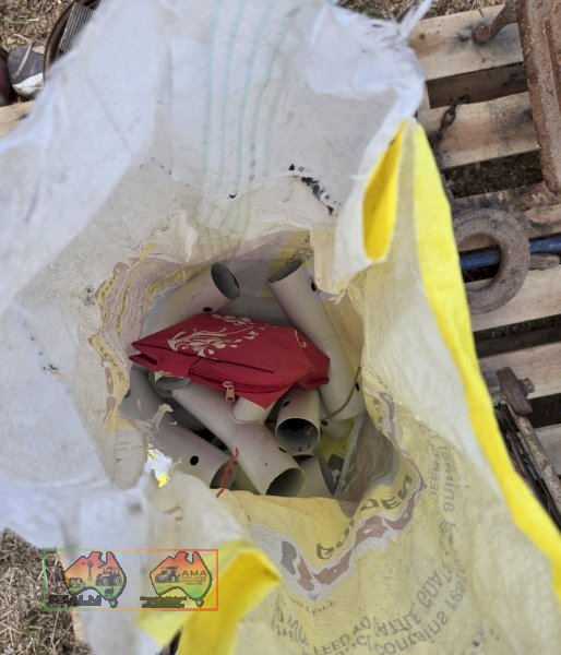 Pallet of Jacks, Sundries & A Wheelbarrow - photo 6