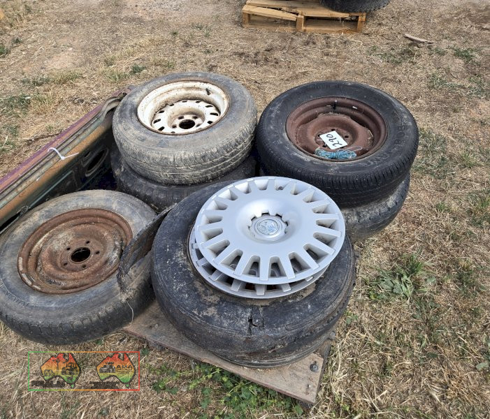 Pallet of Assorted Car Rims - photo 2