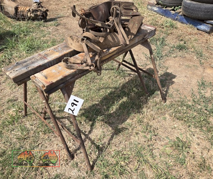 2x Wooden Horses & Leather Harness - photo 2
