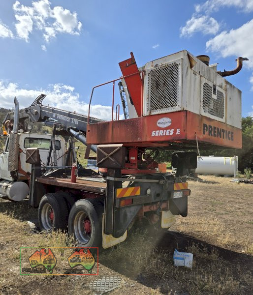 Prentice 210E log Loader - photo 11