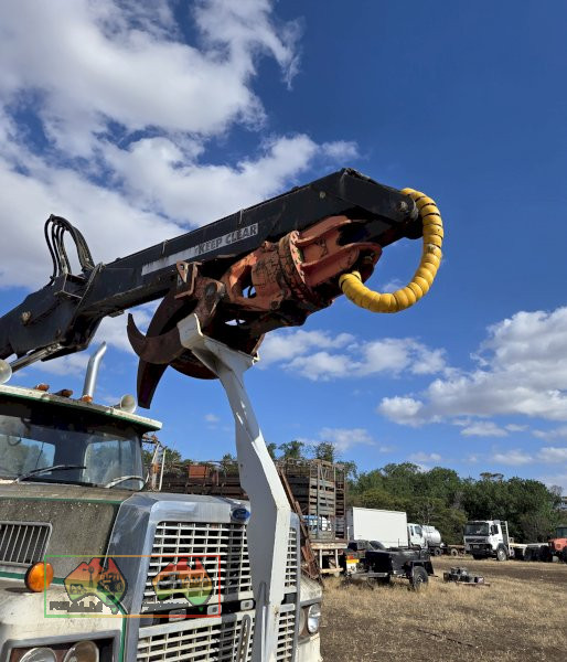 Prentice 210E log Loader - photo 13