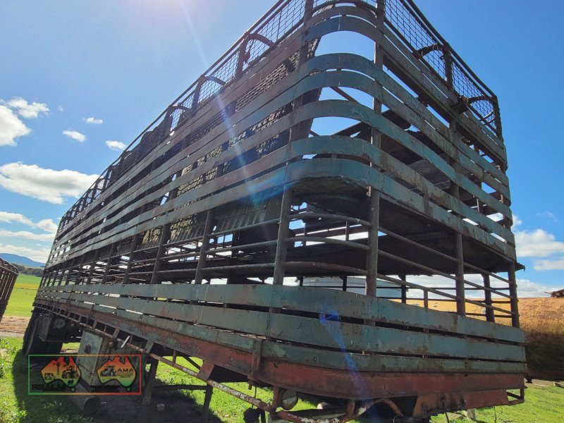 38ft Stock Trailer 3x1 - photo 2