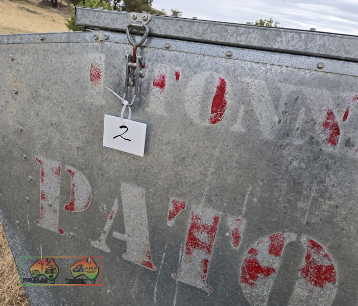 1 Ton Wheeled Paton Feeder (No.2) - photo 6