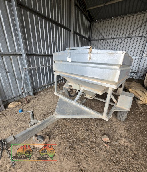 Paton 1 Ton Trail Feeder
