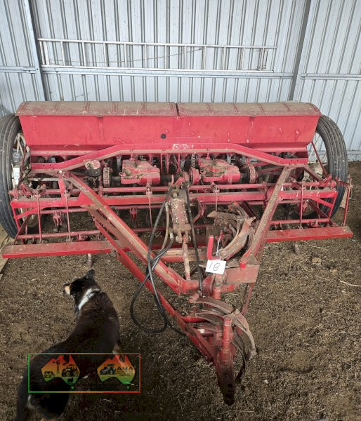 McCormick 16 Row Combine - photo 2