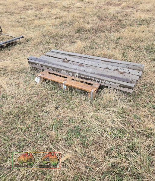 6x New Concrete Fence Posts