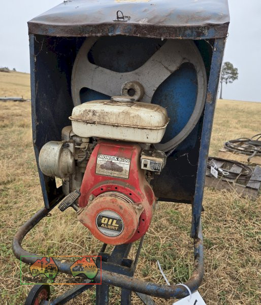 Cement Mixer with Honda G-200 Engine - photo 7