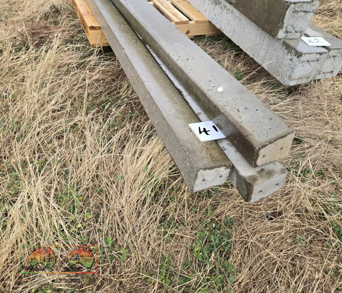 3x New Concrete Stays 3.6m - photo 2