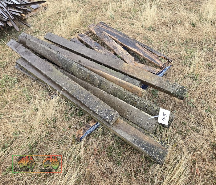8x Concrete Fence Posts - photo 3
