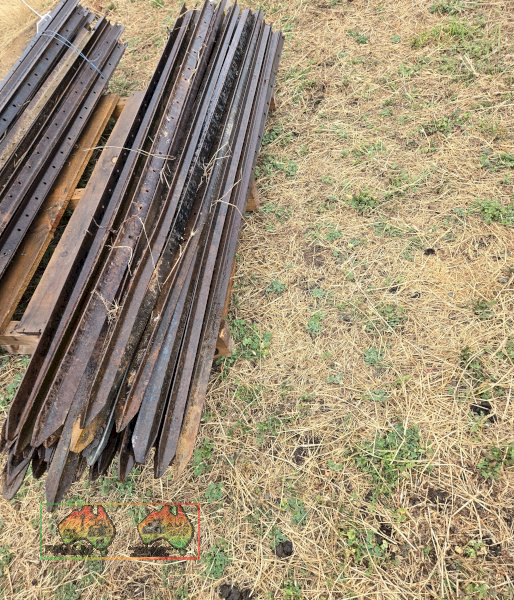 50x Steel Star Posts 1.65m - photo 3
