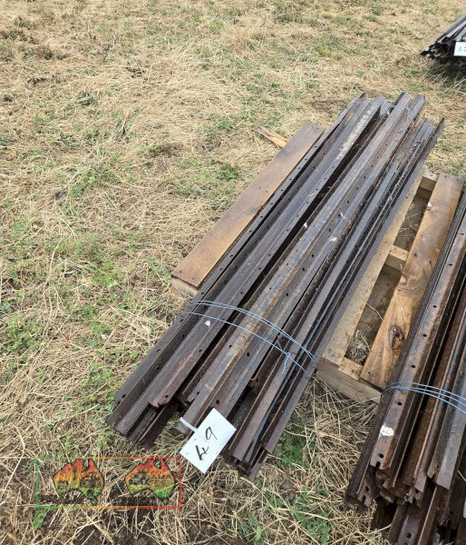 50x Steel Star Posts 1.65m - photo 3