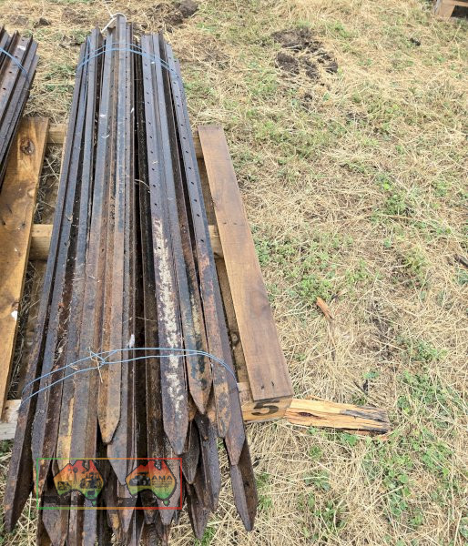 50x Steel Star Posts 1.65m - photo 4