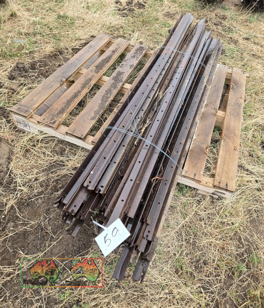 50x Steel Star Posts 1.65m