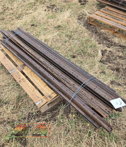 50x Steel Star Posts 1.65m - photo 2