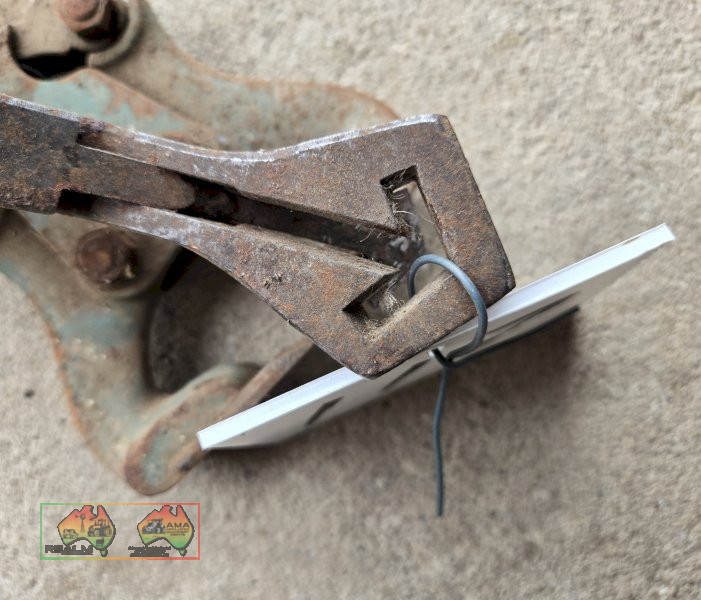 Cattle Pincers & Ear Marking Pliers - photo 2